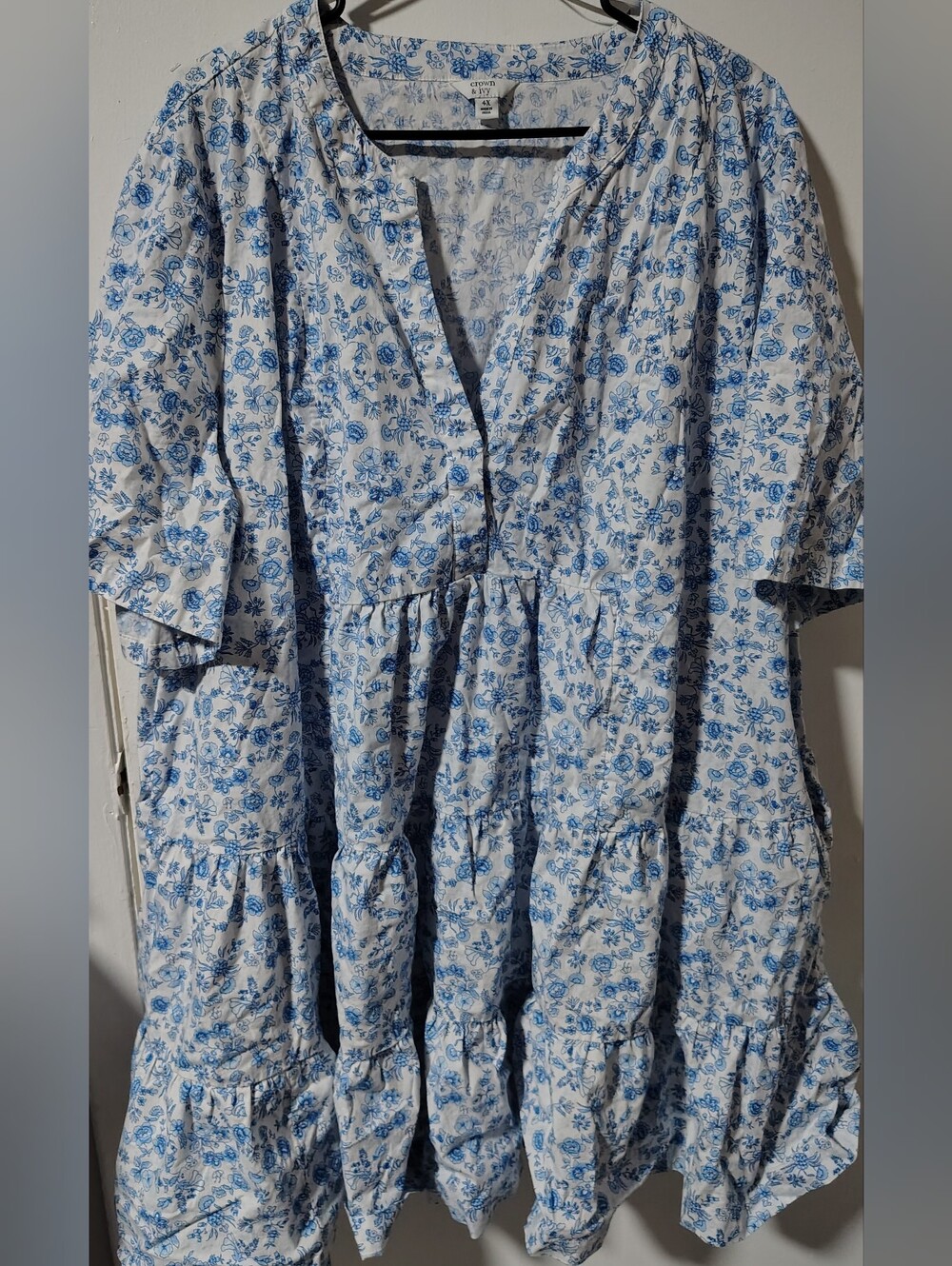 Crown & Ivy Women's Tiered Cotton Mini Dress White & Blue
